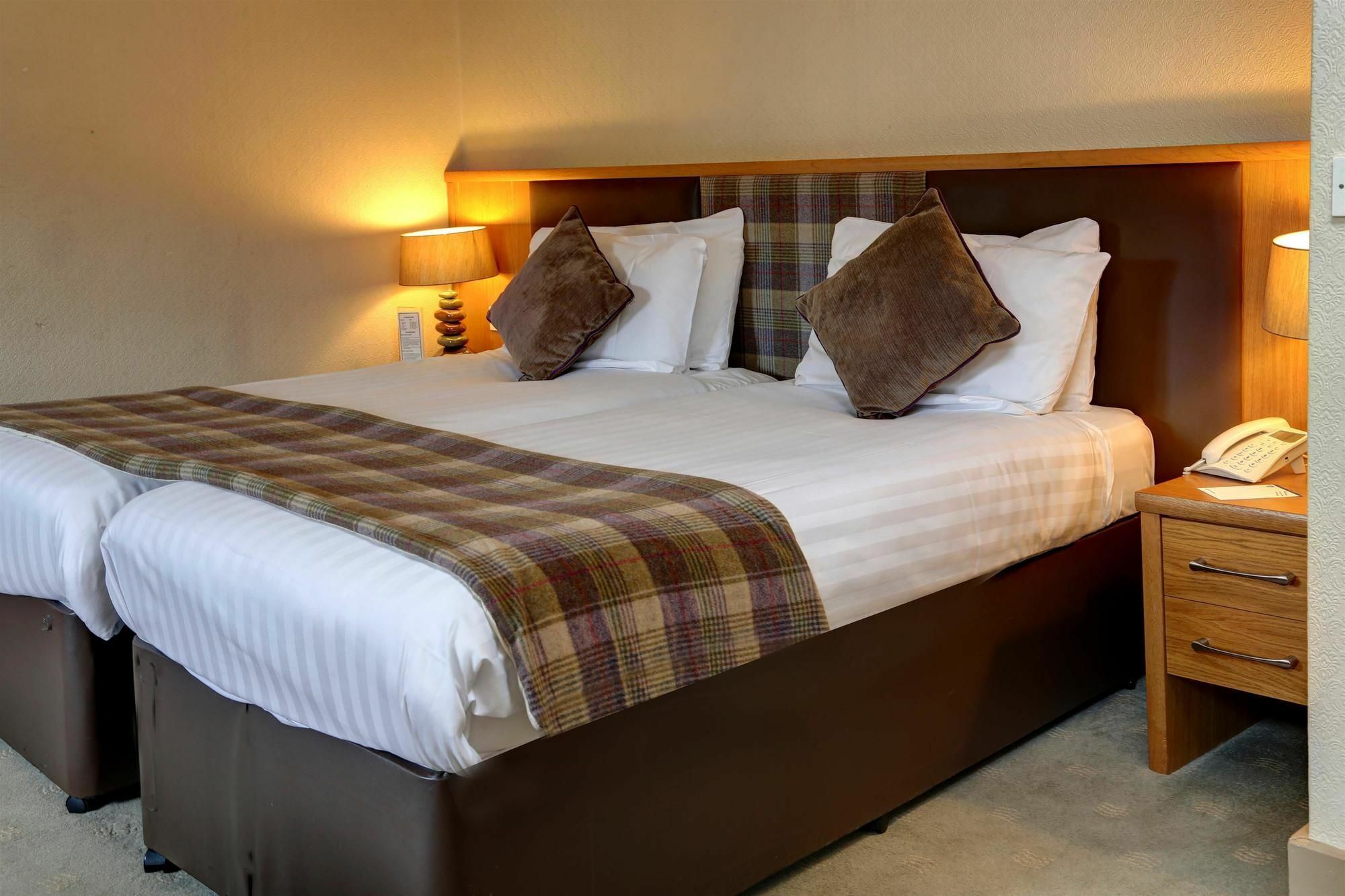 Buchanan Arms Hotel & Leisure, Sure Hotel Collection Drymen Exteriör bild