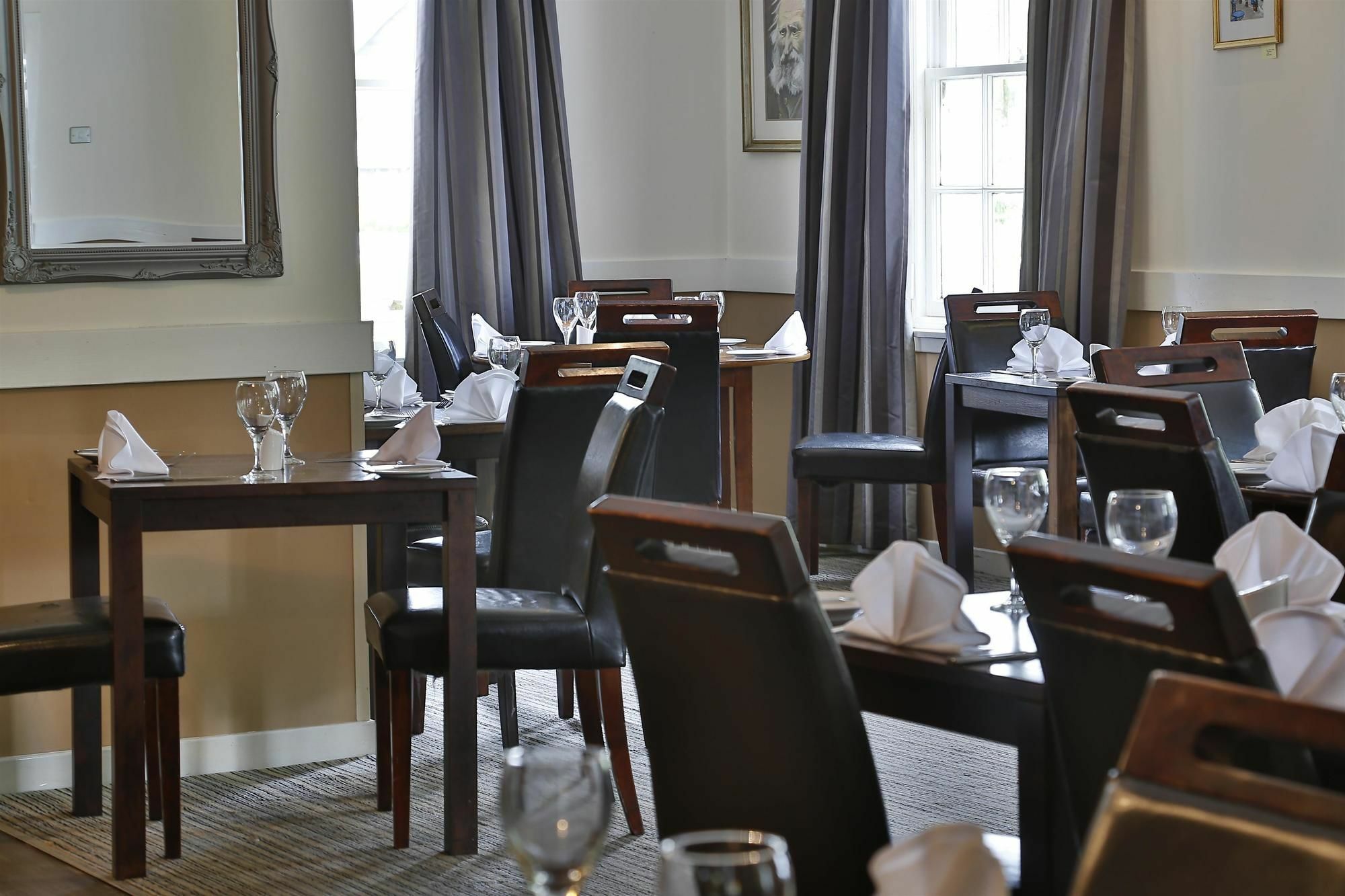 Buchanan Arms Hotel & Leisure, Sure Hotel Collection Drymen Exteriör bild